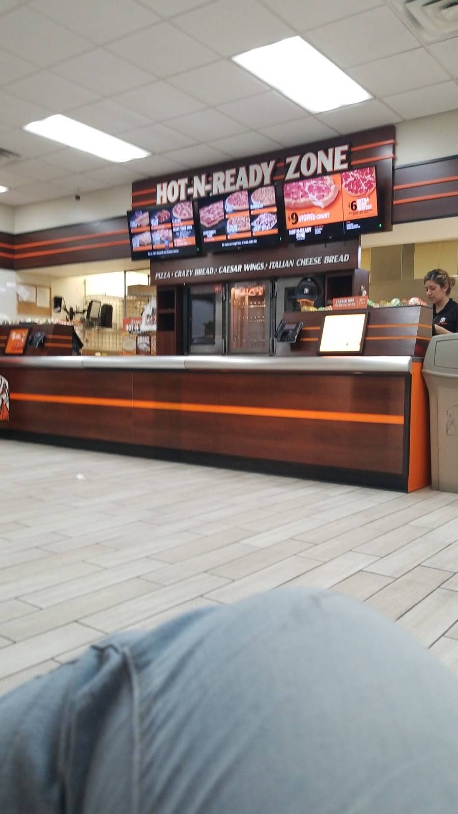 Little Caesars Pizza | meal takeaway | 3220 Falls Dr, Dallas, TX 75211, USA | 2143393300 OR +1 214-339-3300