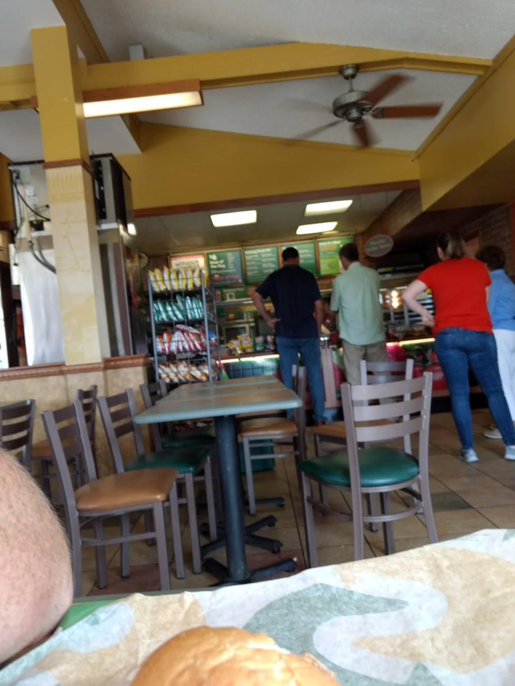 Subway | restaurant | 20 W Christmas Blvd, Santa Claus, IN 47579, USA | 8129372728 OR +1 812-937-2728