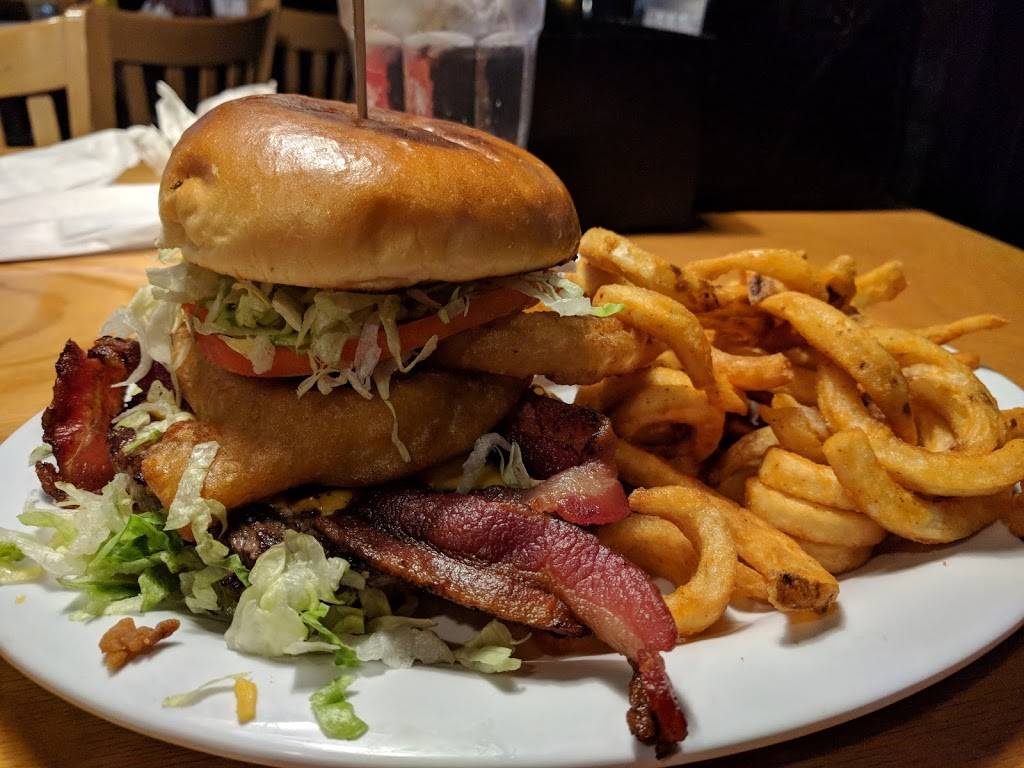 Beef O Bradys | restaurant | 102 W Polk Ave, Auburndale, FL 33823, USA | 8639680010 OR +1 863-968-0010