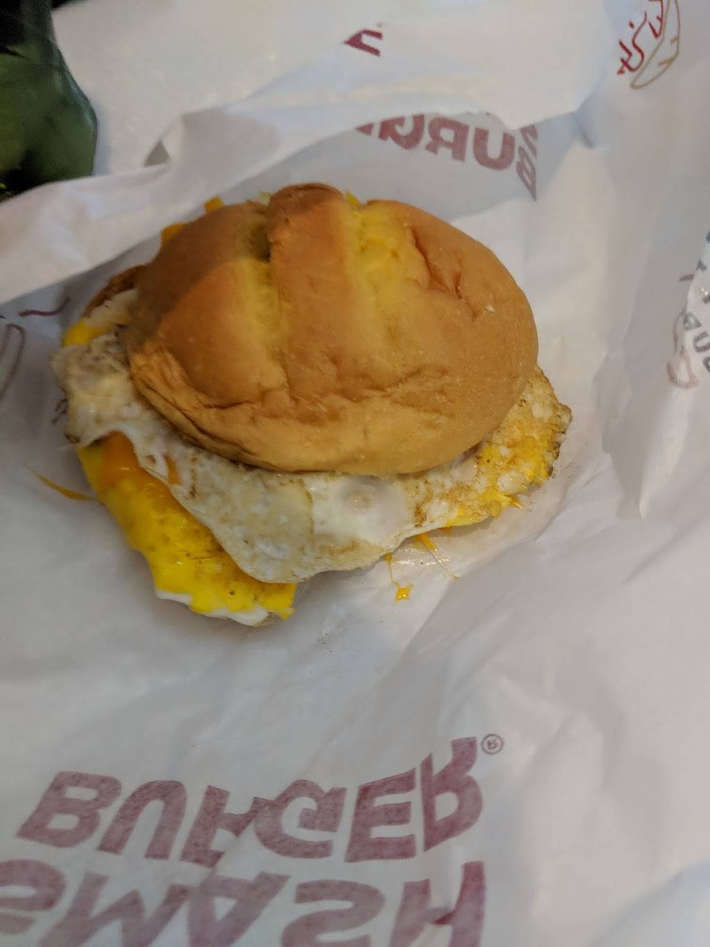 Smashburger | restaurant | 8500 Essington Ave Terminal F, Philadelphia, PA 19153, USA | 2159374410 OR +1 215-937-4410