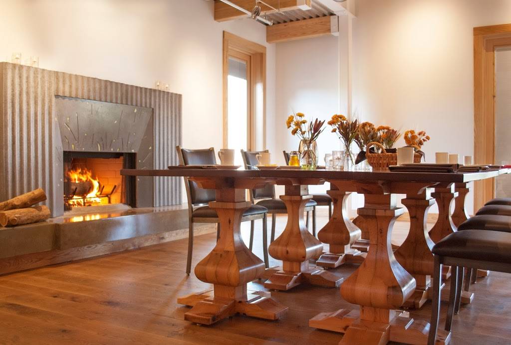 Traders Point Creamery | restaurant | 9101 Moore Rd, Zionsville, IN 46077, USA | 3177331700 OR +1 317-733-1700