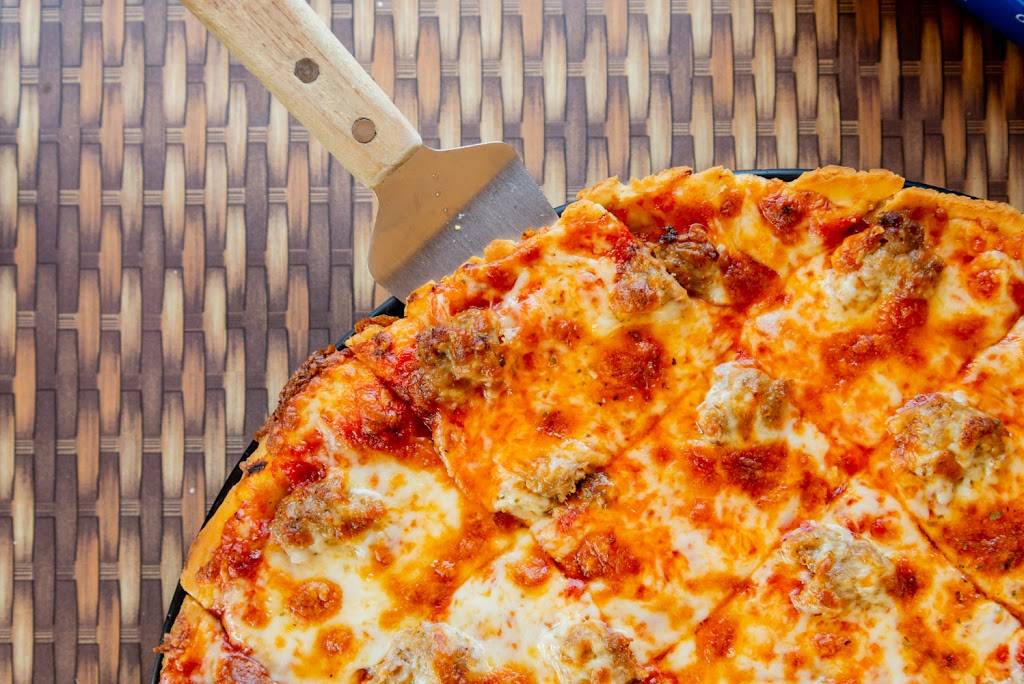 Pusateris Chicago Pizza | restaurant | 221 SE Ocean Blvd, Stuart, FL 34994, USA | 7722889810 OR +1 772-288-9810