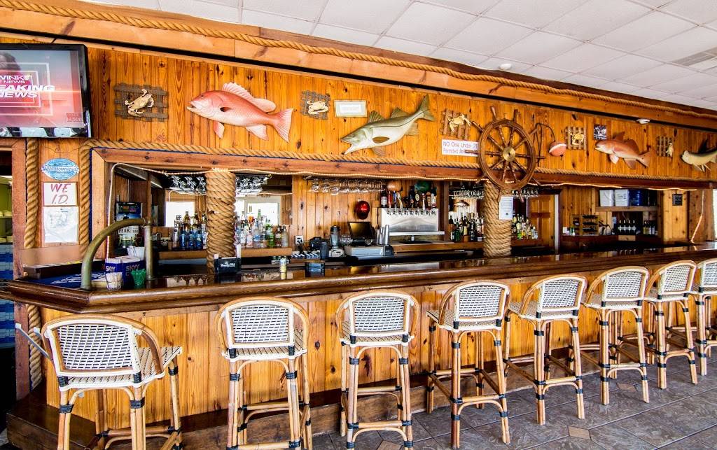 Old Marco Lodge Crab House | restaurant | 401 Papaya St, Goodland, FL 34140, USA | 2396427227 OR +1 239-642-7227