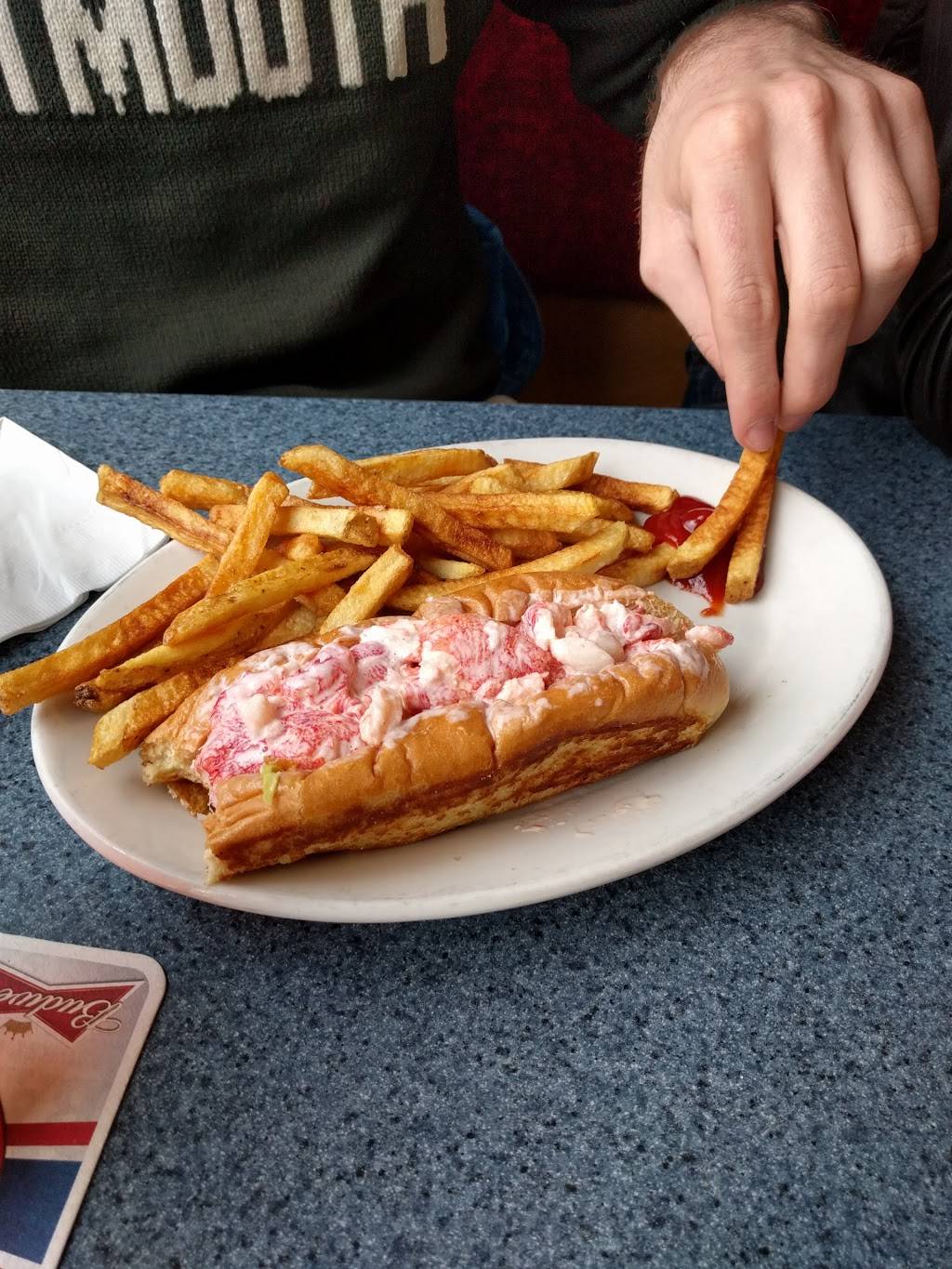 Macks Place | meal takeaway | 224 Portland Rd, Bridgton, ME 04009, USA | 2076474611 OR +1 207-647-4611