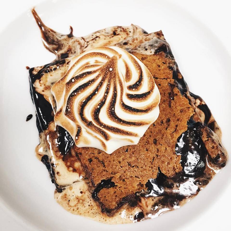 Local 22 Kitchen & Bar | restaurant | 2200 W Main St, Durham, NC 27705, USA | 9192869755 OR +1 919-286-9755