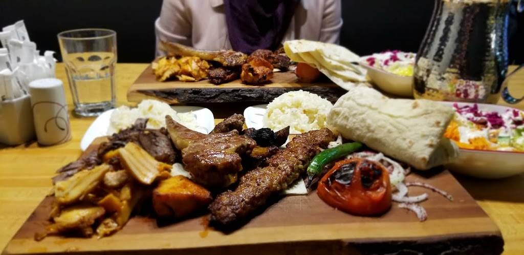 Efes Kebab House | restaurant | 940 Danforth Ave, Toronto, ON M4J 1L9, Canada | 6473403337 OR +1 647-340-3337