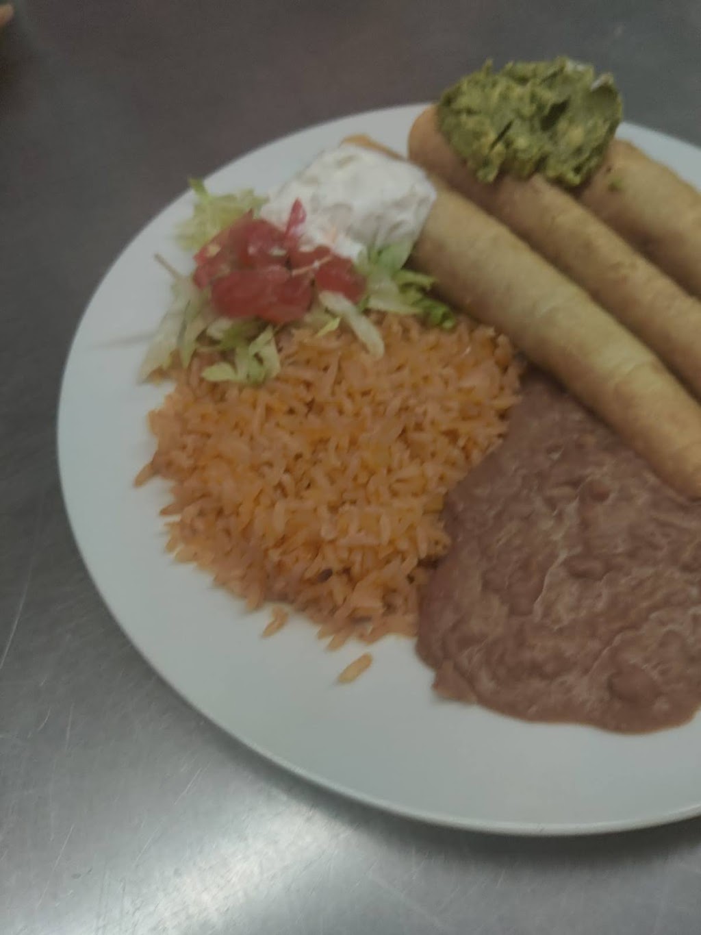 El Sazon de Fidelitas | restaurant | 514 Pleasanton Rd, San Antonio, TX 78214, USA | 2105301610 OR +1 210-530-1610