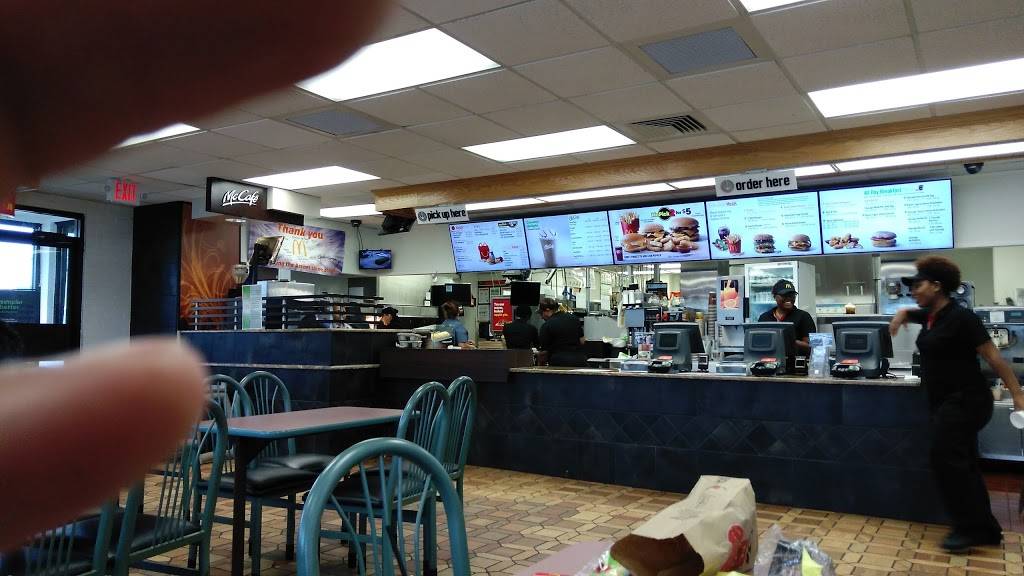 McDonalds | cafe | 14591 Jefferson Davis Hwy, Woodbridge, VA 22191, USA | 7034946444 OR +1 703-494-6444