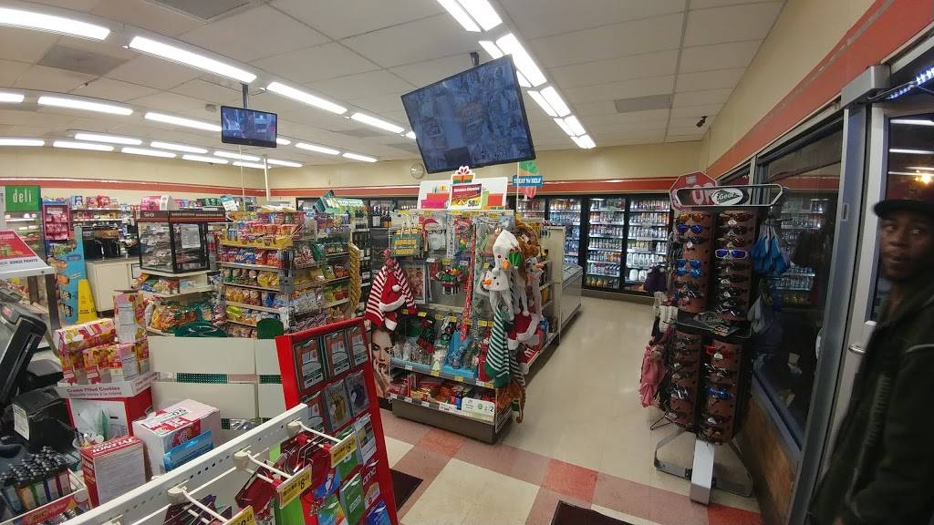 7-Eleven | bakery | 1769 W Pembroke Ave, Hampton, VA 23661, USA | 7577221295 OR +1 757-722-1295