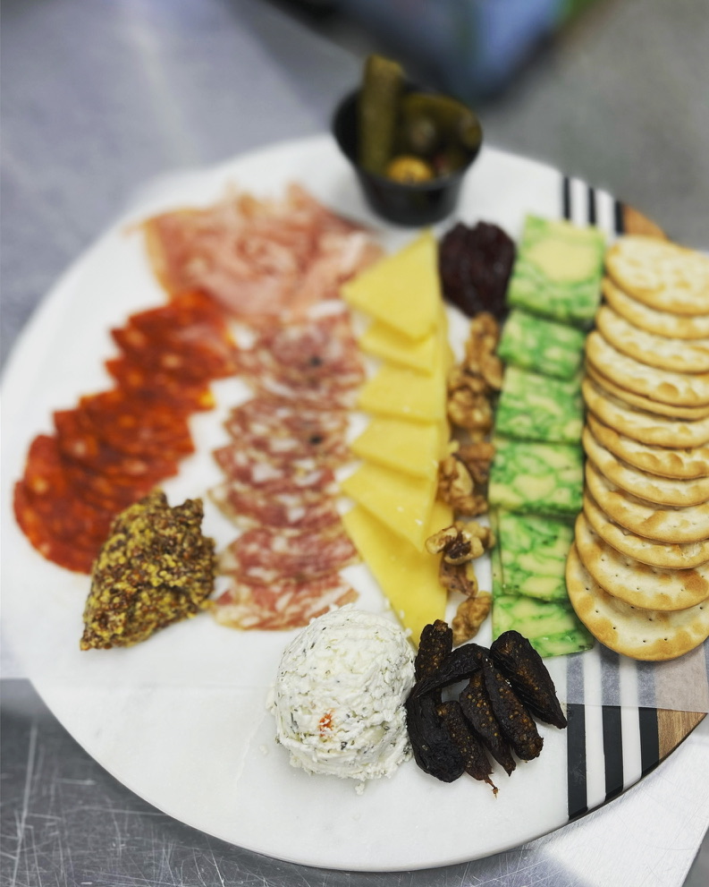 Vine & Barrel Wine Shop | restaurant | 3737 SC-81 Ste A, Anderson, SC 29621, USA | 8643755119 OR +1 864-375-5119