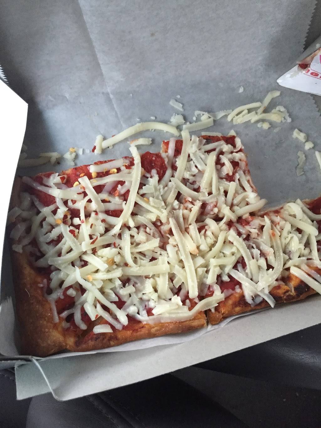 DiCarlos Pizza | restaurant | 66665 Belmont Morristown Rd, Belmont, OH 43718, USA | 7407820079 OR +1 740-782-0079