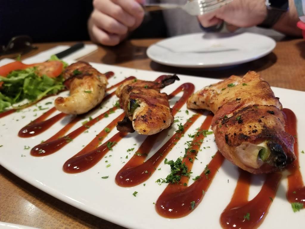 4th & Mill Local Bar & Grill | restaurant | 11260 Fourth St, Rancho Cucamonga, CA 91730, USA | 9097589115 OR +1 909-758-9115