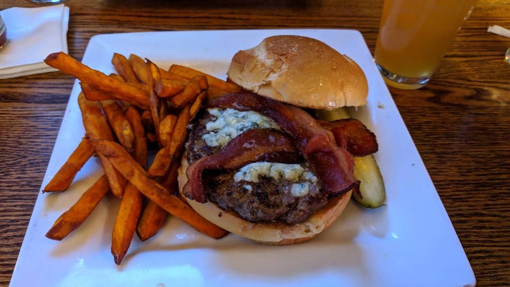 Meehans of Huntington | restaurant | 371 New York Ave, Huntington, NY 11743, USA | 6313510831 OR +1 631-351-0831