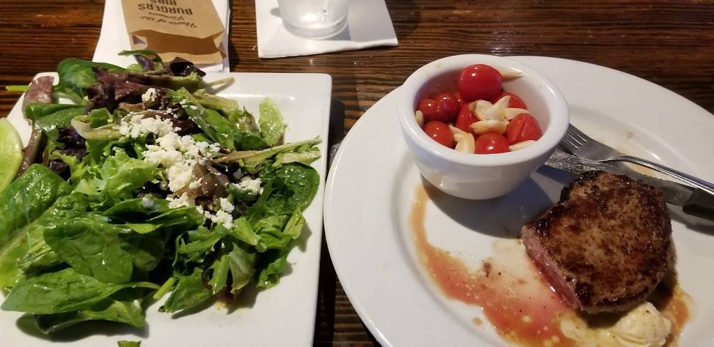 Chilis Grill & Bar | restaurant | 1310 Turner McCall Blvd, Rome, GA 30161, USA | 7062327000 OR +1 706-232-7000