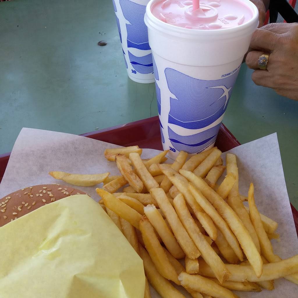 Lindas Burger | restaurant | 4758 Maine Ave, Baldwin Park, CA 91706, USA | 6269629257 OR +1 626-962-9257