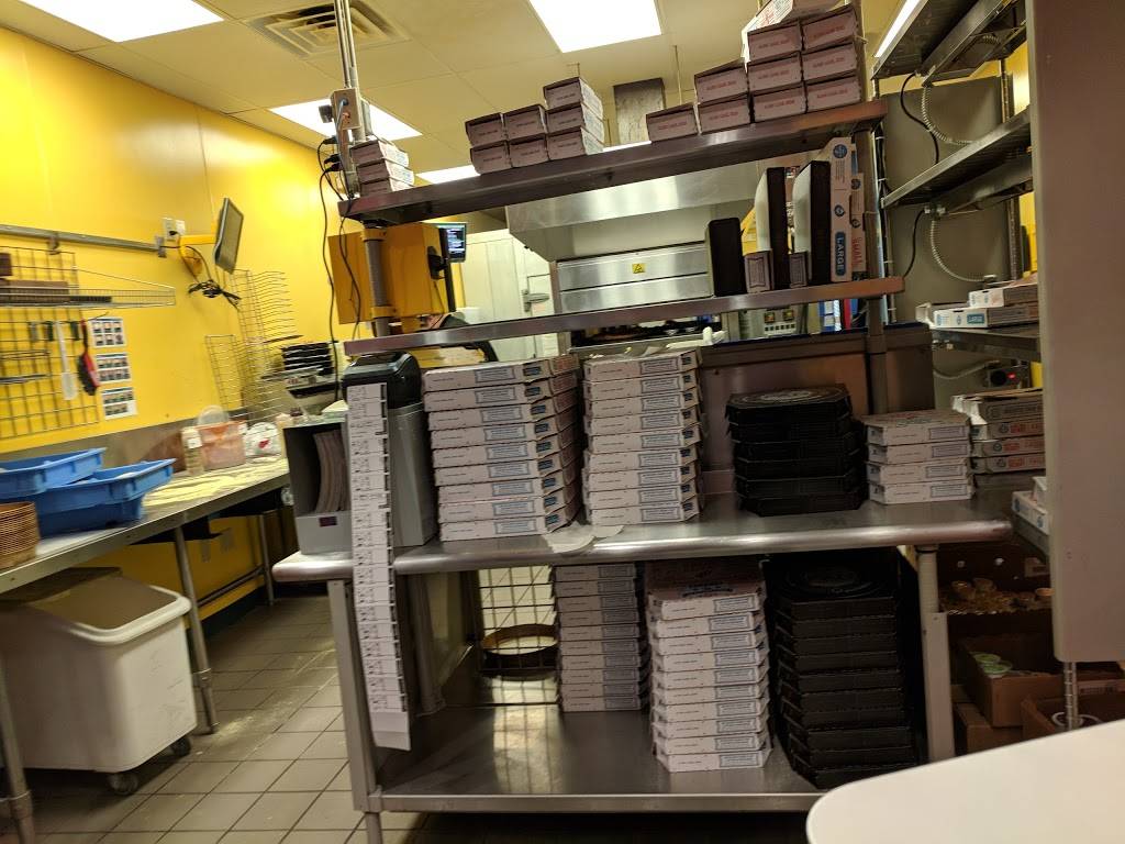 Dominos Pizza | meal delivery | 2047 W 21st St, Wichita, KS 67203, USA | 3162608727 OR +1 316-260-8727