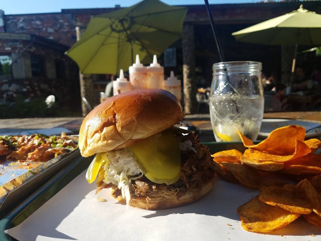 Bad Brads BBQ | restaurant | 6525 23 Mile Rd, Shelby Charter Twp, MI 48316, USA | 5862547010 OR +1 586-254-7010