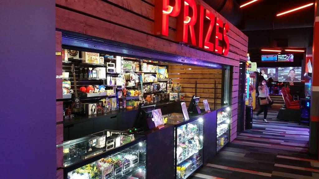 Bowlero Arlington | restaurant | 320 South 23rd St S, Arlington, VA 22202, USA | 7034186187 OR +1 703-418-6187