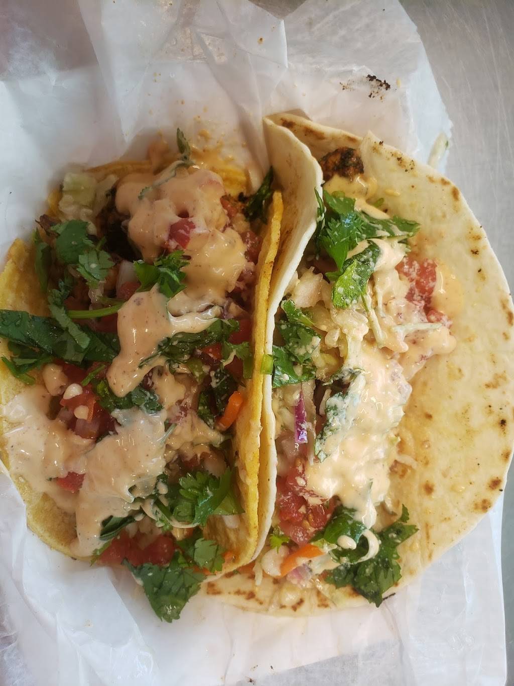 Captain Coconuts Tacos & More | restaurant | 1316 Government St, Ocean Springs, MS 39564, USA | 2283655334 OR +1 228-365-5334