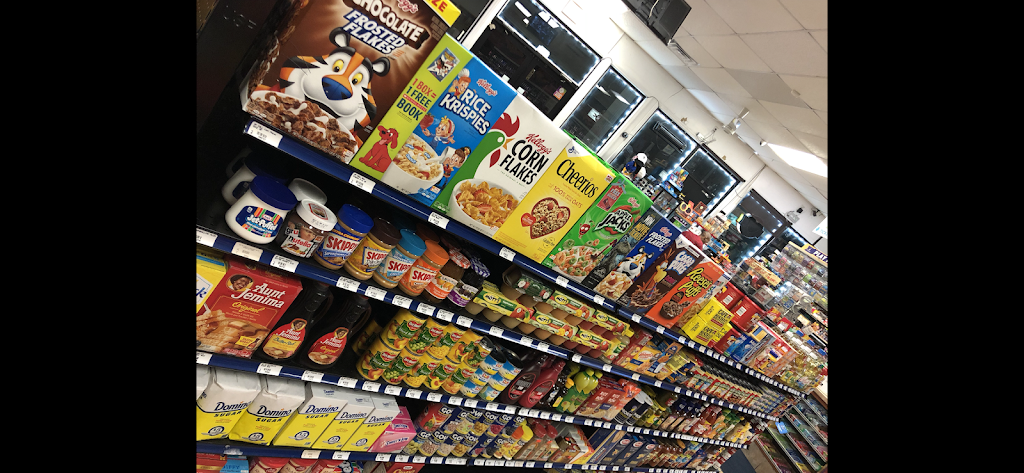 krispy krunchy chicken | restaurant | 978 Broad St, Meriden, CT 06450, USA | 2032358000 OR +1 203-235-8000