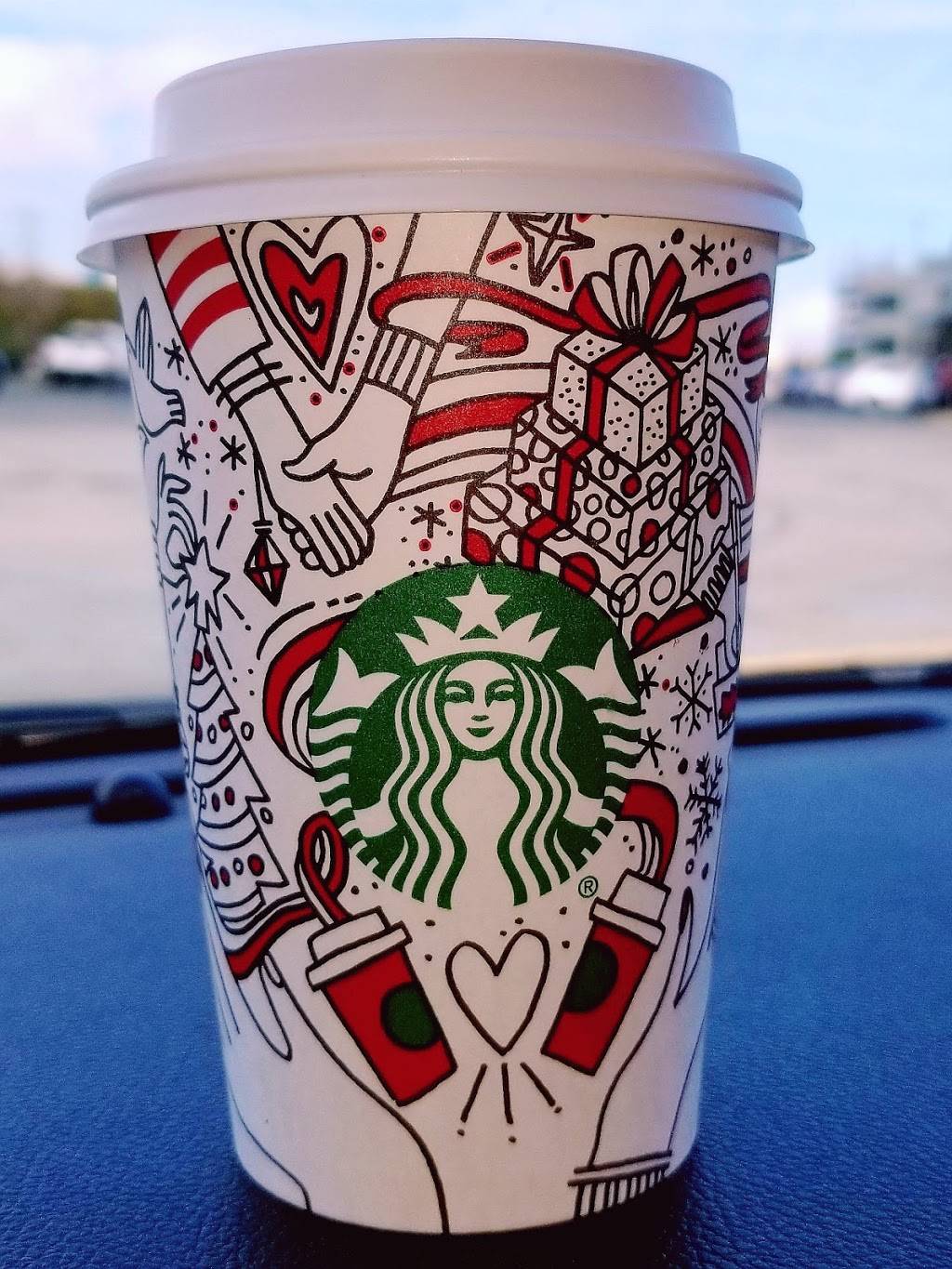 Starbucks | cafe | 176 Gateway Blvd, South San Francisco, CA 94080, USA | 6508663904 OR +1 650-866-3904