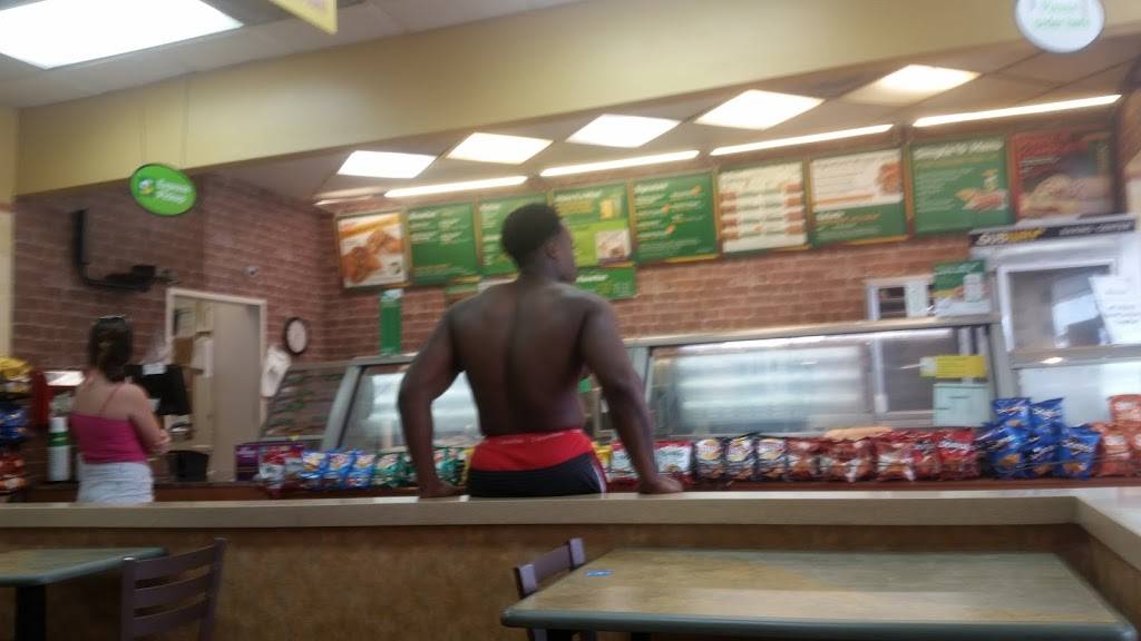 Subway Restaurants | restaurant | 2602 E Fletcher Ave, Tampa, FL 33612, USA | 8139779288 OR +1 813-977-9288