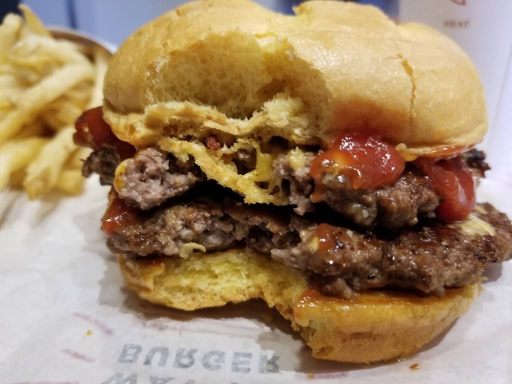 Smashburger | restaurant | 156 Warren St, Newark, NJ 07103, USA | 3036331500 OR +1 303-633-1500