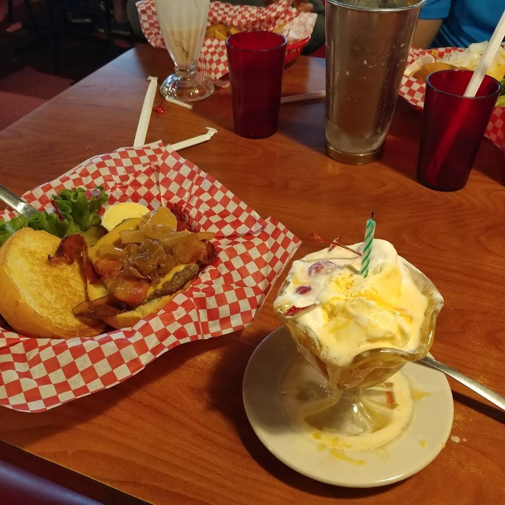 Snuffys Malt Shop | restaurant | 17519 Minnetonka Blvd, Minnetonka, MN 55345, USA | 9524751850 OR +1 952-475-1850