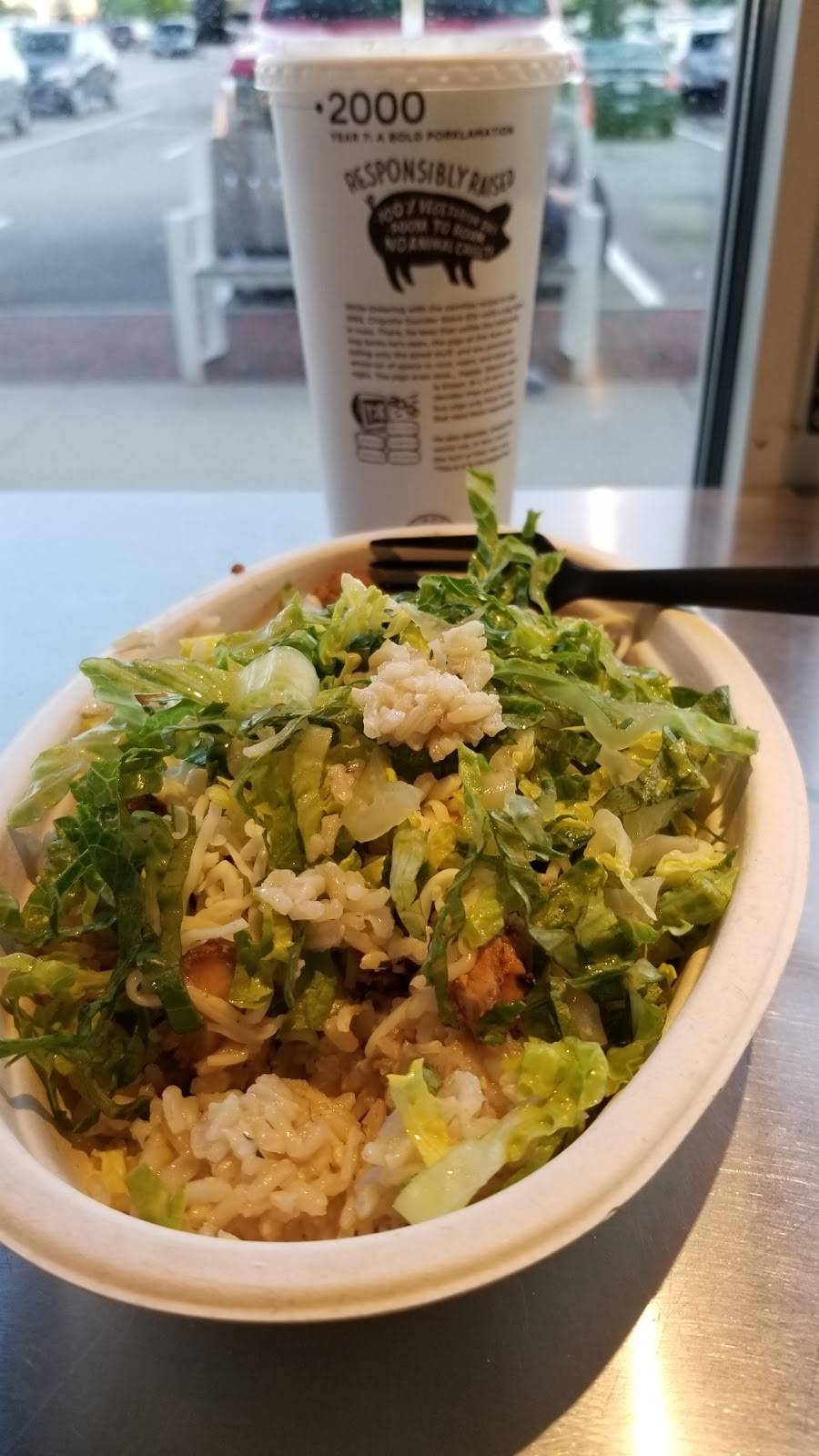 Chipotle Mexican Grill | restaurant | 92 Derby St Ste 100, Hingham, MA 02043, USA | 7817419890 OR +1 781-741-9890