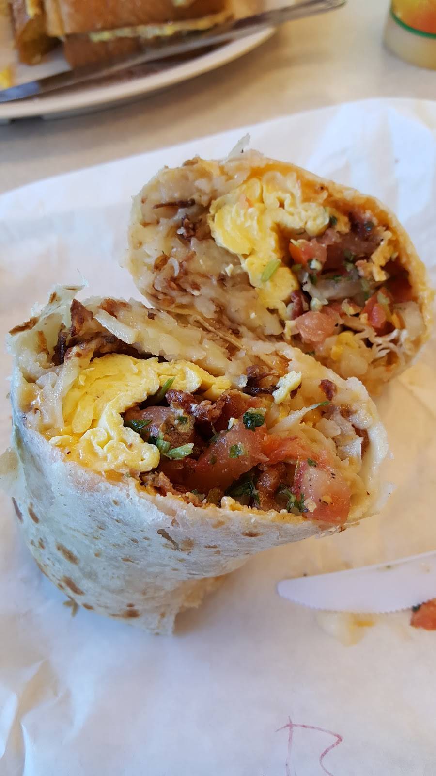 P & L Burgers | restaurant | 2000 E Avenida De Los Arboles A, Thousand Oaks, CA 91362, USA | 8054935336 OR +1 805-493-5336