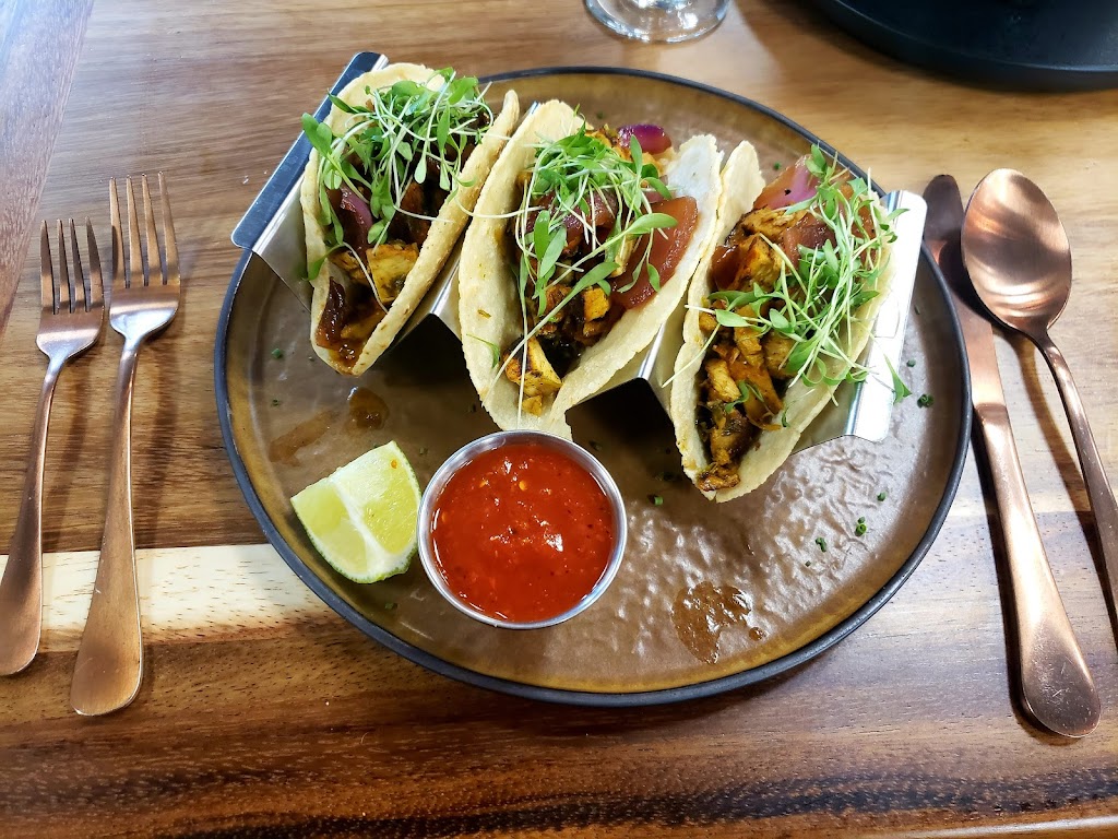 Los Molcajetes Bar & Grill | restaurant | 1950 Piner Rd #130, Santa Rosa, CA 95403, USA | 7078434716 OR +1 707-843-4716