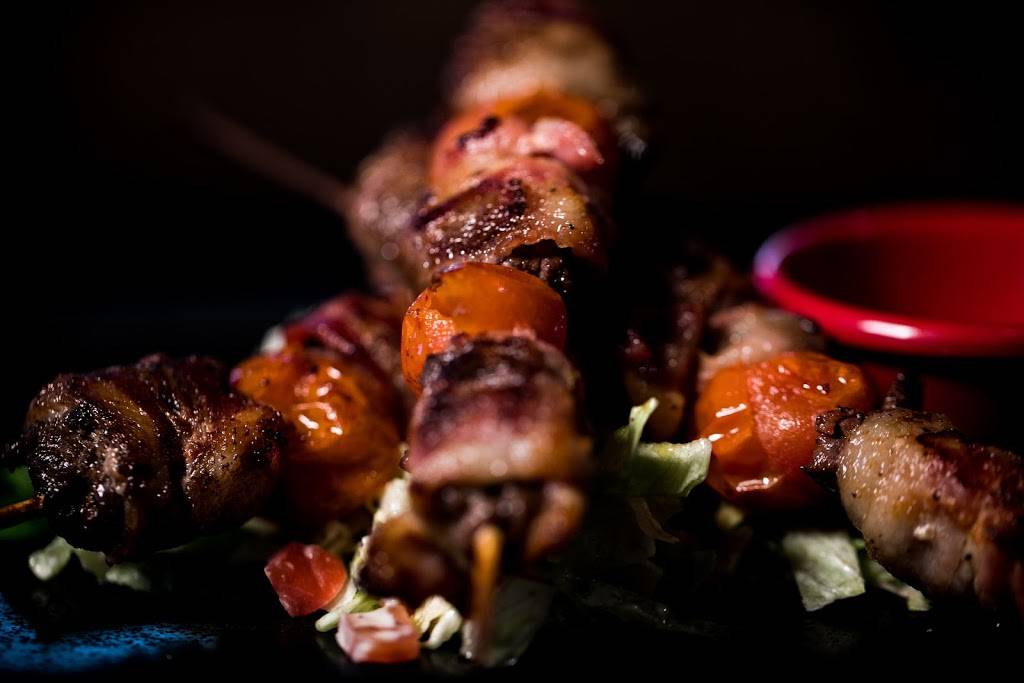 Delicio Coal Fired Pizza @ Hoppin Vines | restaurant | 8150 Montgomery Rd, Madeira, OH 45243, USA | 5137922625 OR +1 513-792-2625