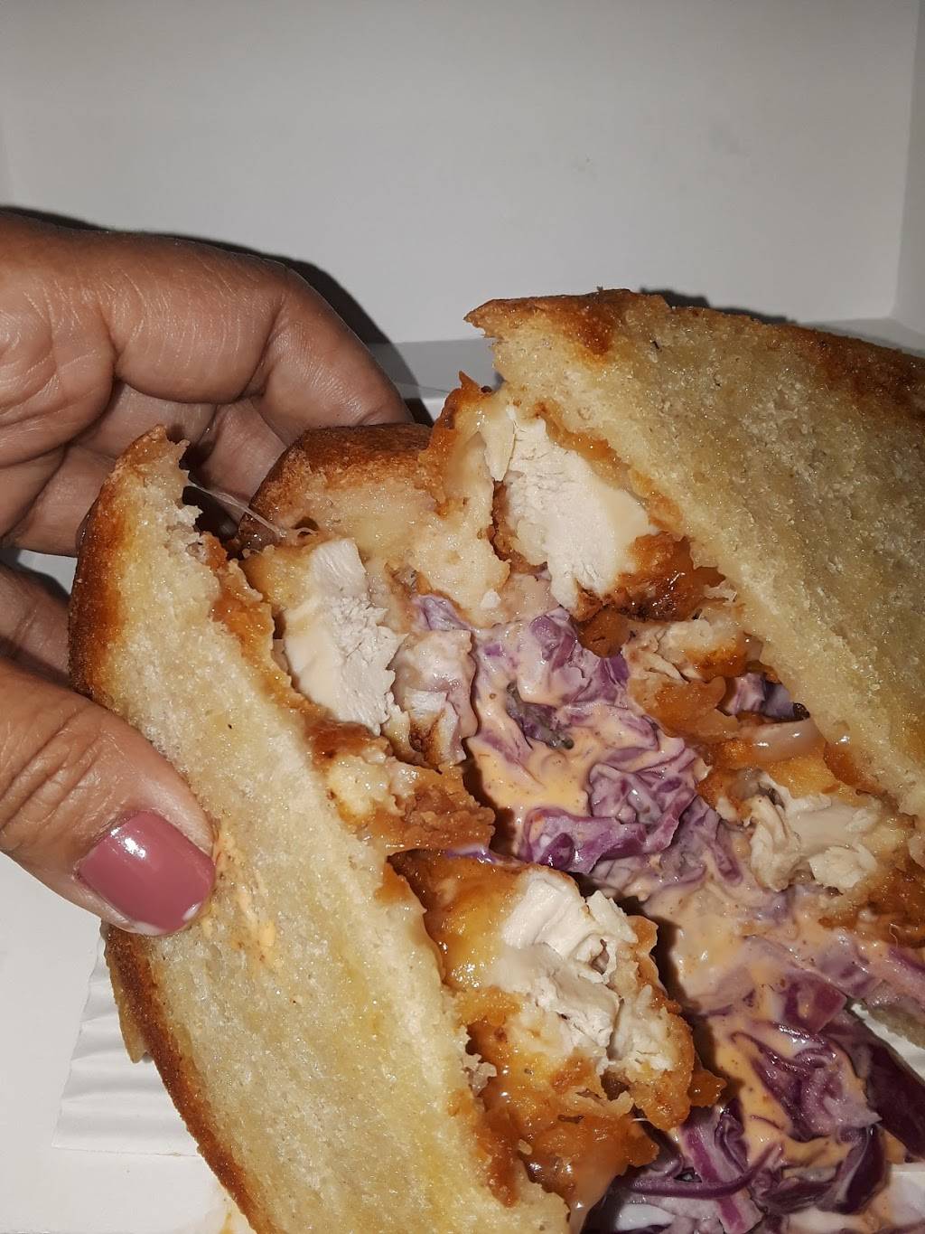 Melt Shop | restaurant | 313 Smith Haven Mall #VC05, Lake Grove, NY 11755, USA | 6312369120 OR +1 631-236-9120