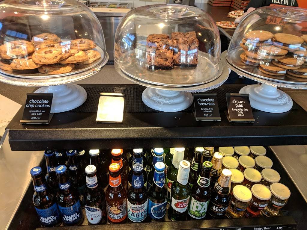 Blaze Pizza | meal takeaway | 215 N Cattlemen Rd, Sarasota, FL 34243, USA | 9412132178 OR +1 941-213-2178