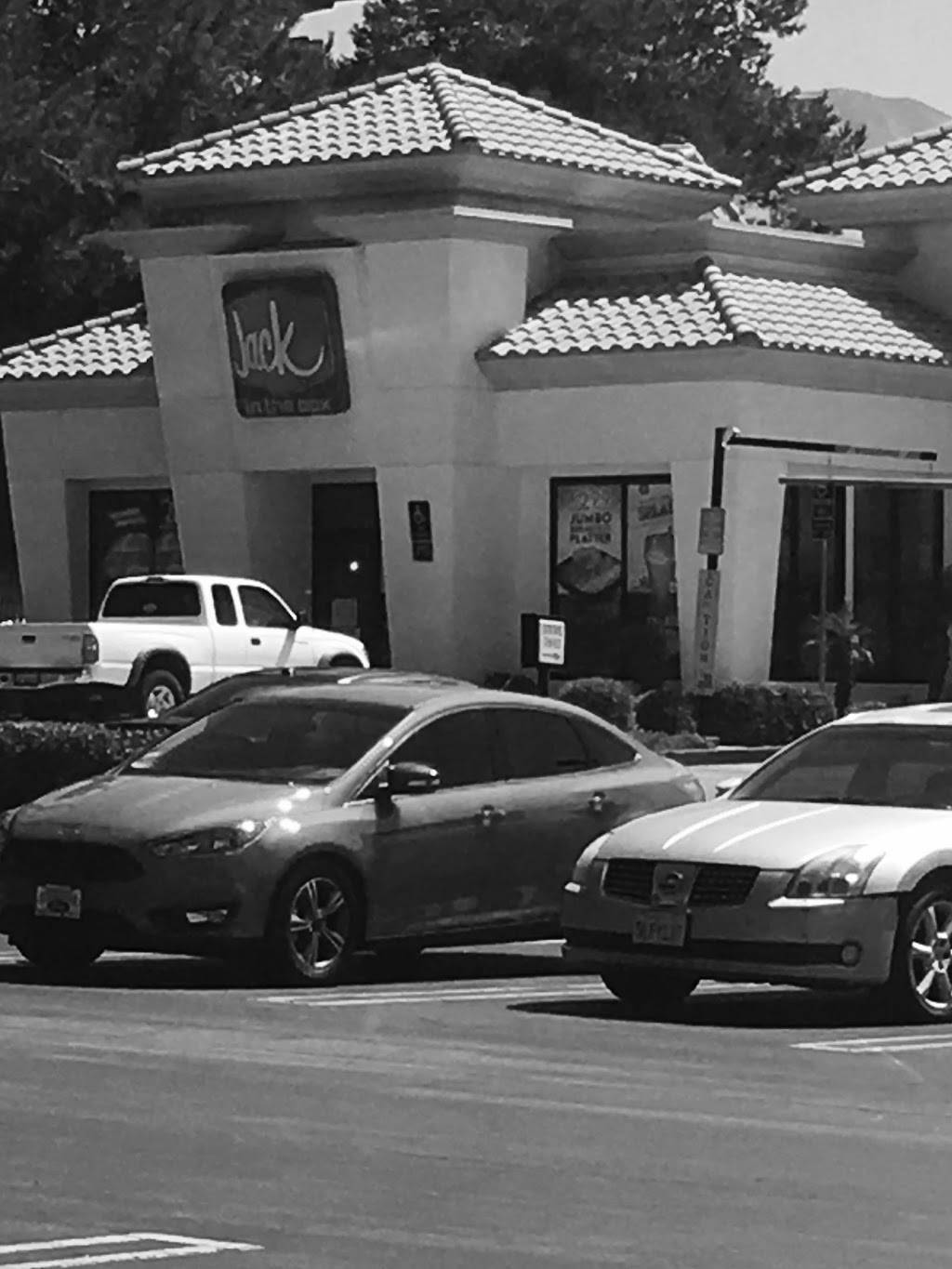 Jack in the Box | restaurant | 193 E 40th St, San Bernardino, CA 92404, USA | 9098836737 OR +1 909-883-6737