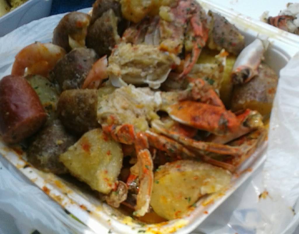 Wats Crackin Garlic Crab | restaurant | 368 Candler Rd SE, Atlanta, GA 30317, USA | 4048395688 OR +1 404-839-5688