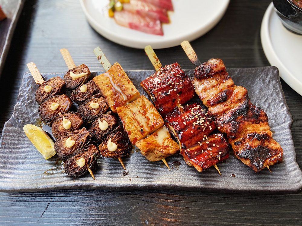 Izza | restaurant | 4419 Telegraph Ave, Oakland, CA 94609, USA | 5106077361 OR +1 510-607-7361