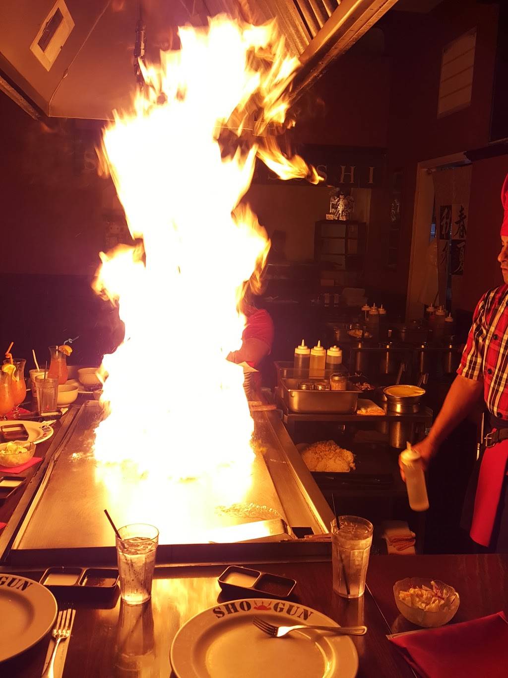 Shogun Japanese Steakhouse | restaurant | 518 College Ave, Racine, WI 53403, USA | 2626370777 OR +1 262-637-0777