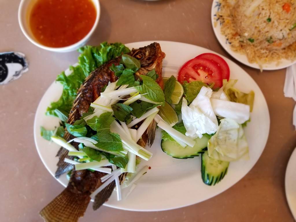 Pho Island | restaurant | 12414 Central Ave, Chino, CA 91710, USA | 9094655499 OR +1 909-465-5499