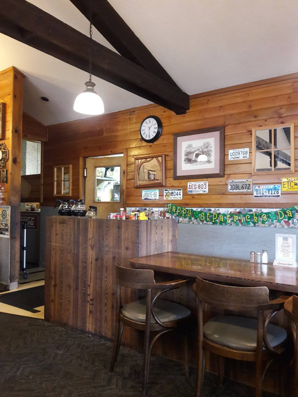 BlondZees Guest House Restaurant & Lounge | night club | 4850 Portland Rd NE, Salem, OR 97305, USA | 5033904689 OR +1 503-390-4689