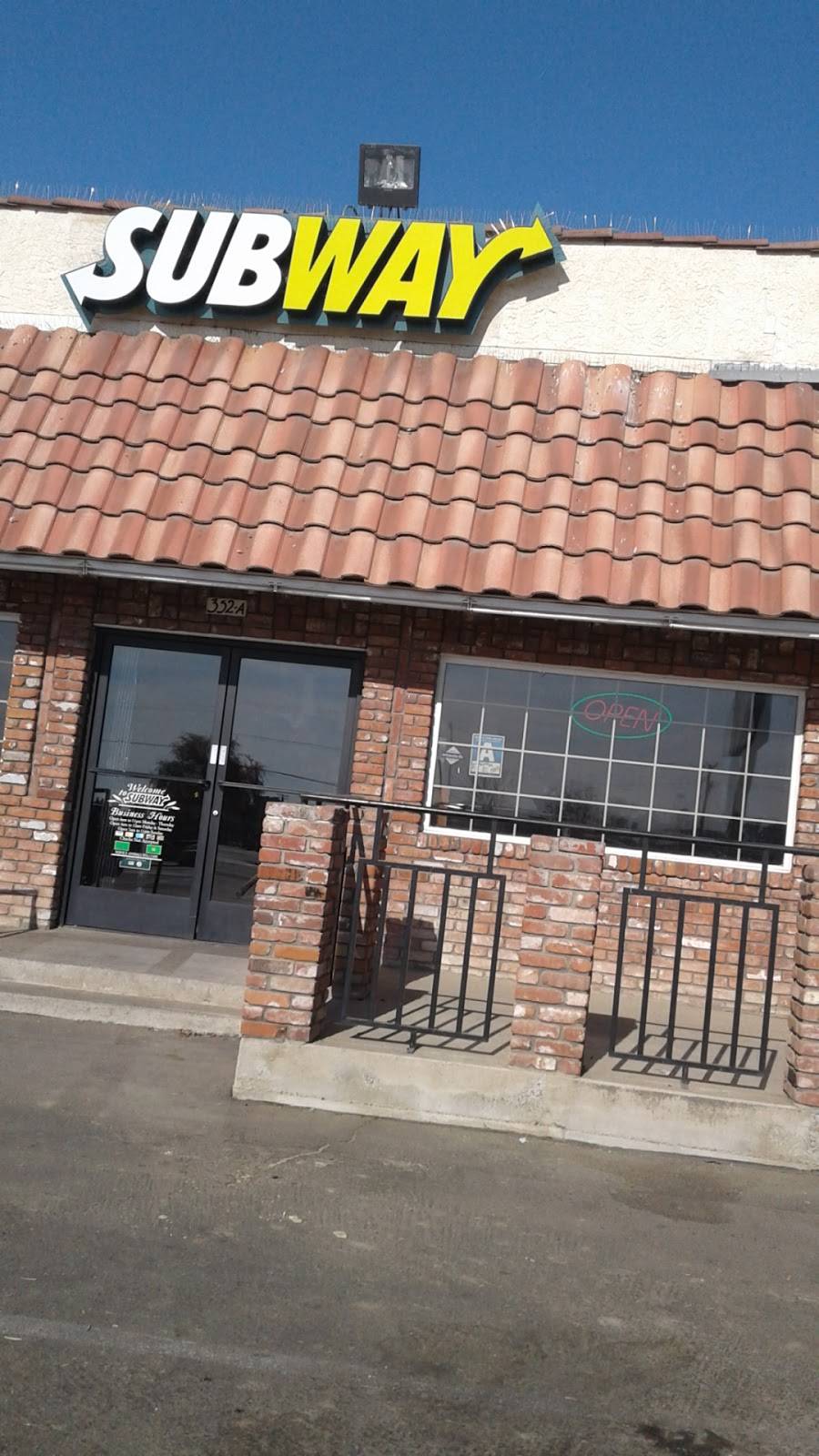 Subway | restaurant | 352 Bear Mountain Blvd, Arvin, CA 93203, USA | 6618542276 OR +1 661-854-2276