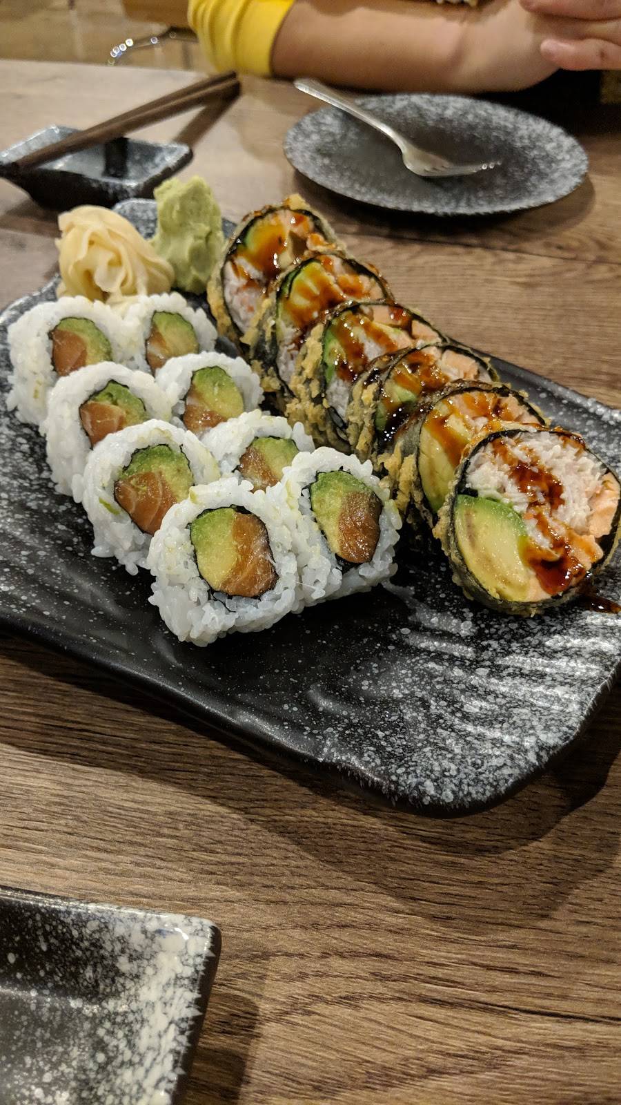 Maguro Sushi and Ramen | restaurant | 3855 W Ray Rd ste 6, Chandler, AZ 85226, USA | 4807926888 OR +1 480-792-6888