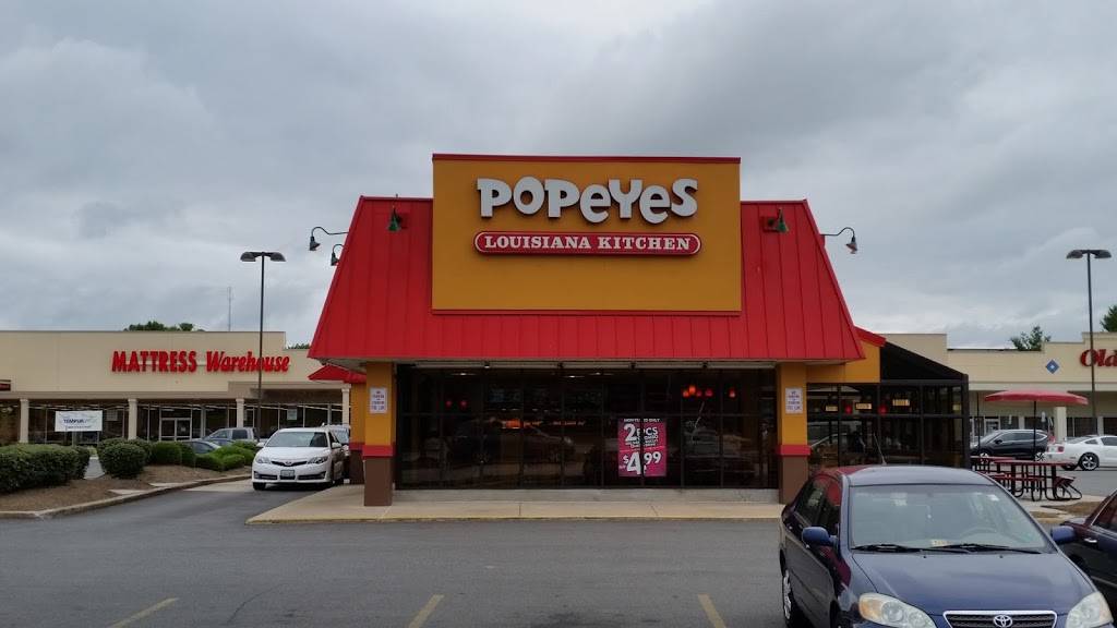 Popeyes Louisiana Kitchen | restaurant | Shop Center, Hybla Valley, 7832 Richmond Hwy, Alexandria, VA 22306, USA | 7037804251 OR +1 703-780-4251