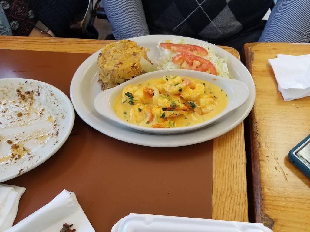 Panchis Latin Food | restaurant | 363 Rivet St, New Bedford, MA 02744, USA | 7742023925 OR +1 774-202-3925