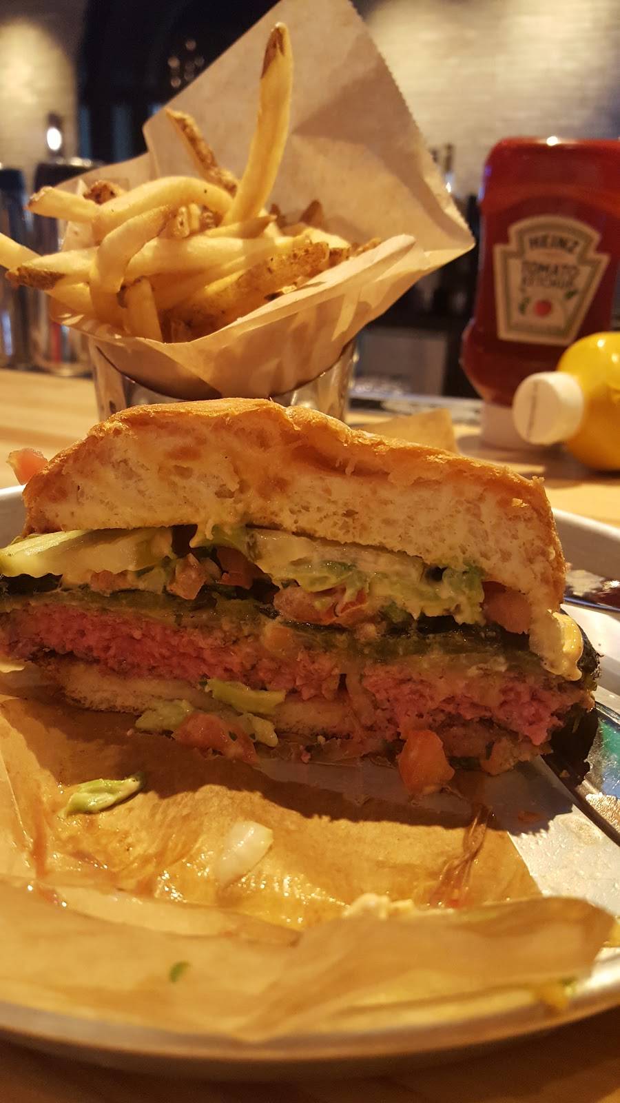 90 NINETY Bar + Grill | restaurant | 9090 Alta Dr, Las Vegas, NV 89145, USA | 7026367111 OR +1 702-636-7111