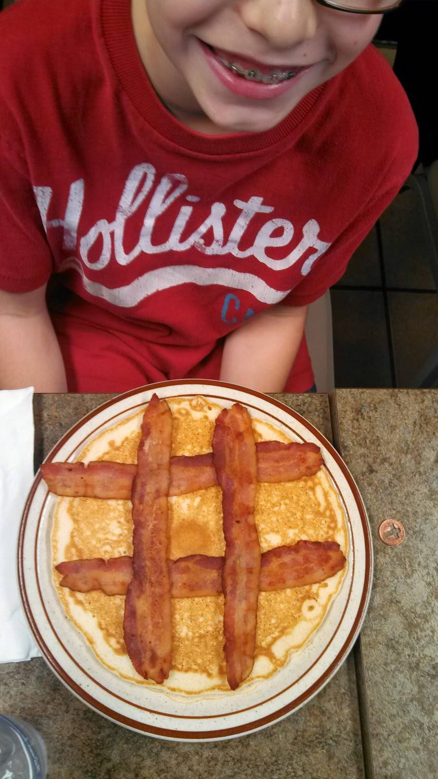 Bonnie Raes Cafe | cafe | 108 Main St, Rollingstone, MN 55969, USA | 5076892140 OR +1 507-689-2140