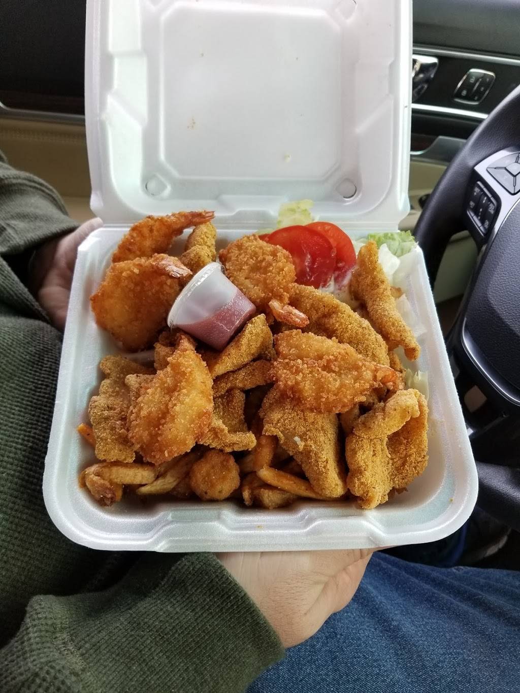 Brads Burgers | restaurant | 105 W 6th St, Lampasas, TX 76550, USA | 5125563144 OR +1 512-556-3144