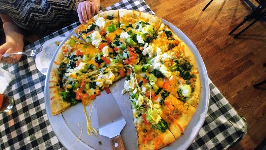 Angies Pizza | restaurant | 6932 Hillside Rd, Independence, OH 44131, USA | 2165248100 OR +1 216-524-8100