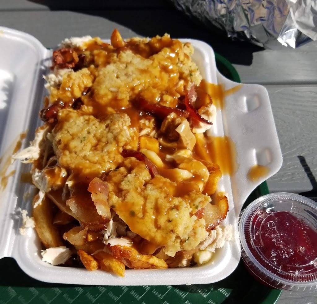 3’s Company Chip Wagon | restaurant | 3003 St Joseph Blvd, Orléans, ON K1E 1E1, Canada | 6138680164 OR +1 613-868-0164