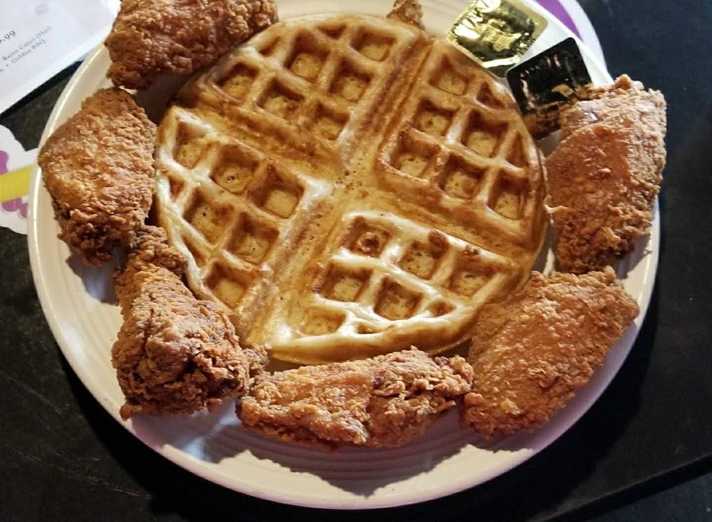 Southern Classic Daiquiri Factory II | restaurant | Woodmont North, 6256 McCart Ave, Fort Worth, TX 76133, USA | 6823859050 OR +1 682-385-9050